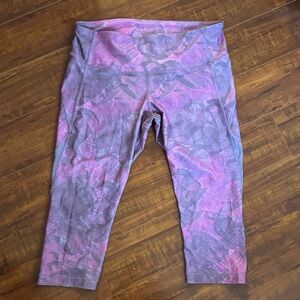 Adult women’s  Pink & Purple Active Capri Leggings Under Armor brand